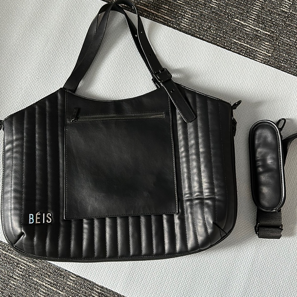 BÉIS Expandable Overnighter